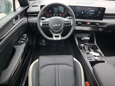 Used 2025 Kia K5 GT-Line w/ GT-Line Premium Package image 11