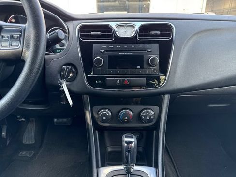 Used 2013 Chrysler 200 LX FWD image 23