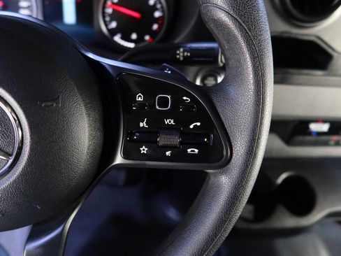 Used 2023 Mercedes-Benz Sprinter 2500 image 25