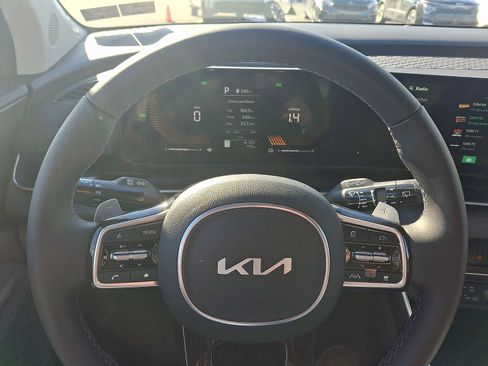 New 2026 Kia Carnival EX FWD image 15