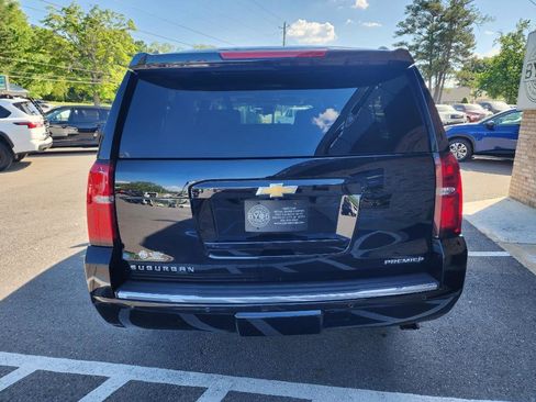 Used 2020 Chevrolet Suburban Premier image 4