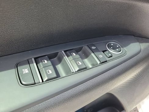 Used 2024 Kia Forte LXS FWD image 19
