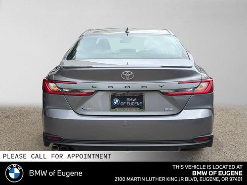 Used 2025 Toyota Camry SE FWD image 4