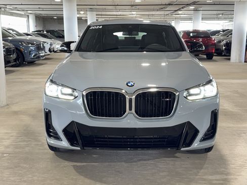 Used 2024 BMW X4 M40i w/ Premium Package AWD/4WD image 3