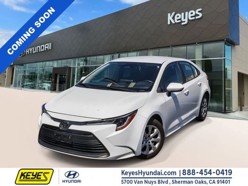 Used 2024 Toyota Corolla LE image 1