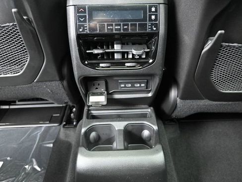 New 2026 Jeep Grand Cherokee L Limited AWD/4WD image 5