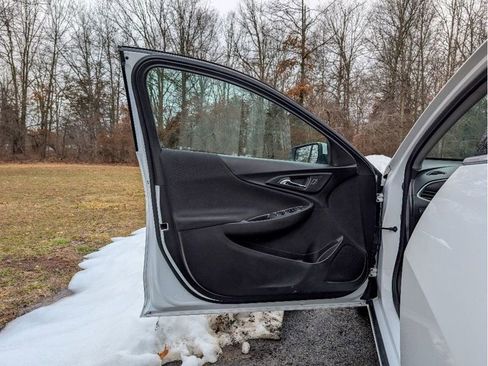 Used 2023 Chevrolet Malibu LT image 10