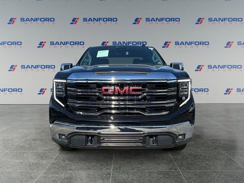 Used 2024 GMC Sierra 1500 SLT AWD/4WD image 8