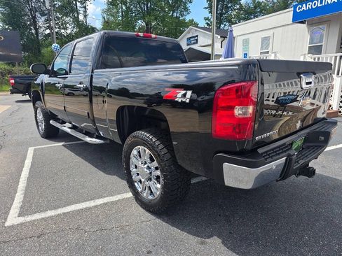Used 2008 Chevrolet Silverado 2500 LTZ w/ Safety Package AWD/4WD image 4