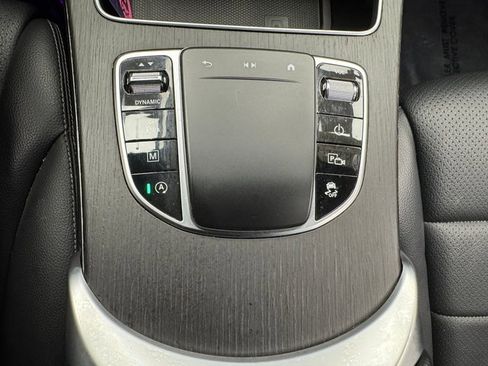 Used 2022 Mercedes-Benz GLC 300 4MATIC w/ Multimedia Package Lite image 20