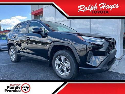 Used 2025 Toyota RAV4 XLE w/ Convenience Package FWD image 1