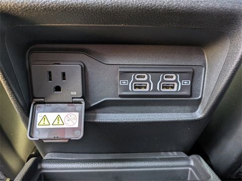 New 2025 Jeep Grand Cherokee L Altitude image 16