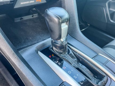 Used 2018 Honda Civic EX-T image 19