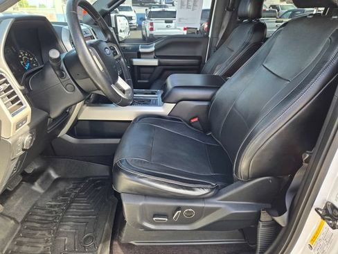 Used 2016 Ford F150 Lariat w/ Equipment Group 502A Luxury AWD/4WD image 11