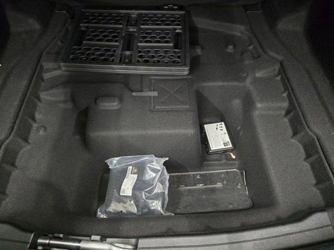 Used 2025 Mercedes-Benz E 350 Sedan image 40