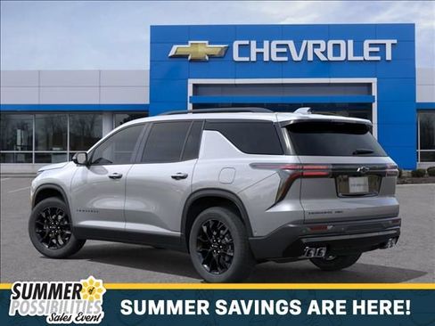 New 2026 Chevrolet Traverse LT w/ Midnight/Sport Edition AWD/4WD image 3