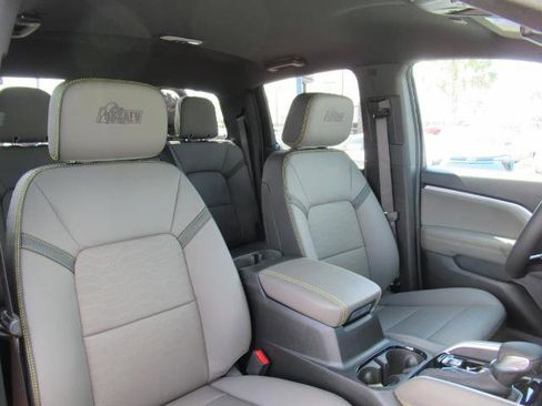 New 2025 Chevrolet Colorado ZR2 w/ ZR2 Bison Edition image 12