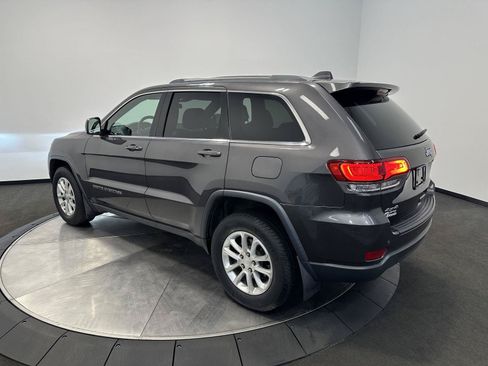 Used 2021 Jeep Grand Cherokee Laredo w/ Security & Convenience Group AWD/4WD image 5