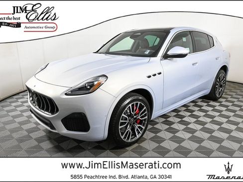 New 2025 Maserati Grecale GT image 1