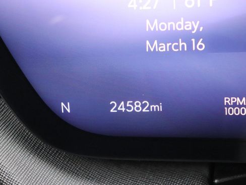 Used 2025 Buick Enclave Preferred image 29