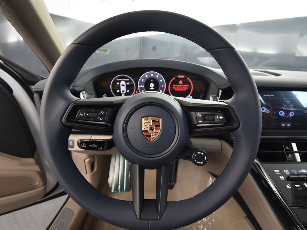 New 2025 Porsche Panamera 4 AWD/4WD image 19
