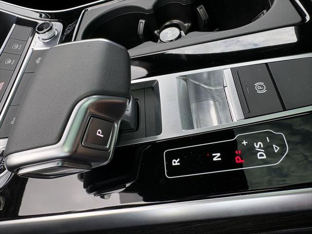 Certified 2025 Audi Q8 Premium w/ Black Optic Package AWD/4WD image 18