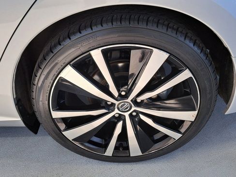 Used 2023 Nissan Altima 2.5 SL image 34