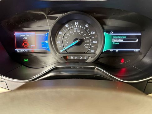 Used 2017 Ford Fusion Platinum AWD/4WD image 26