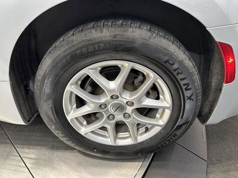 Used 2022 Chrysler Pacifica Touring-L FWD image 10