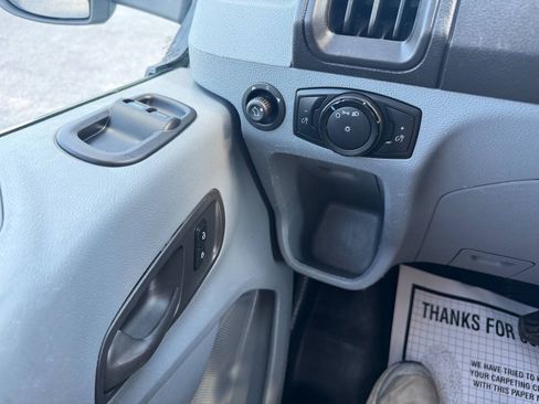 Used 2018 Ford Transit 150 XL RWD image 16