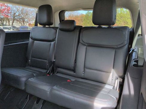 New 2025 Ford Expedition Max Active image 13