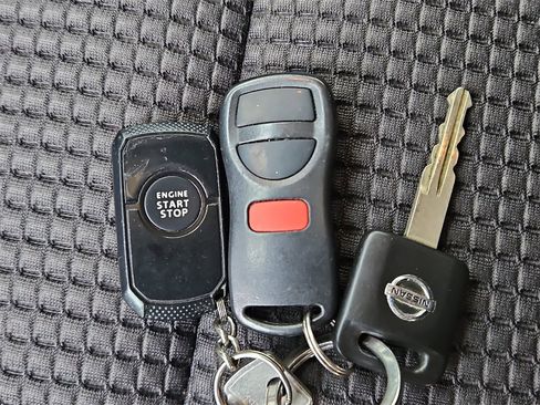 Used 2015 Nissan Titan PRO-4X image 38