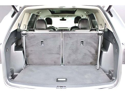 Used 2019 Volkswagen Atlas SEL FWD image 35