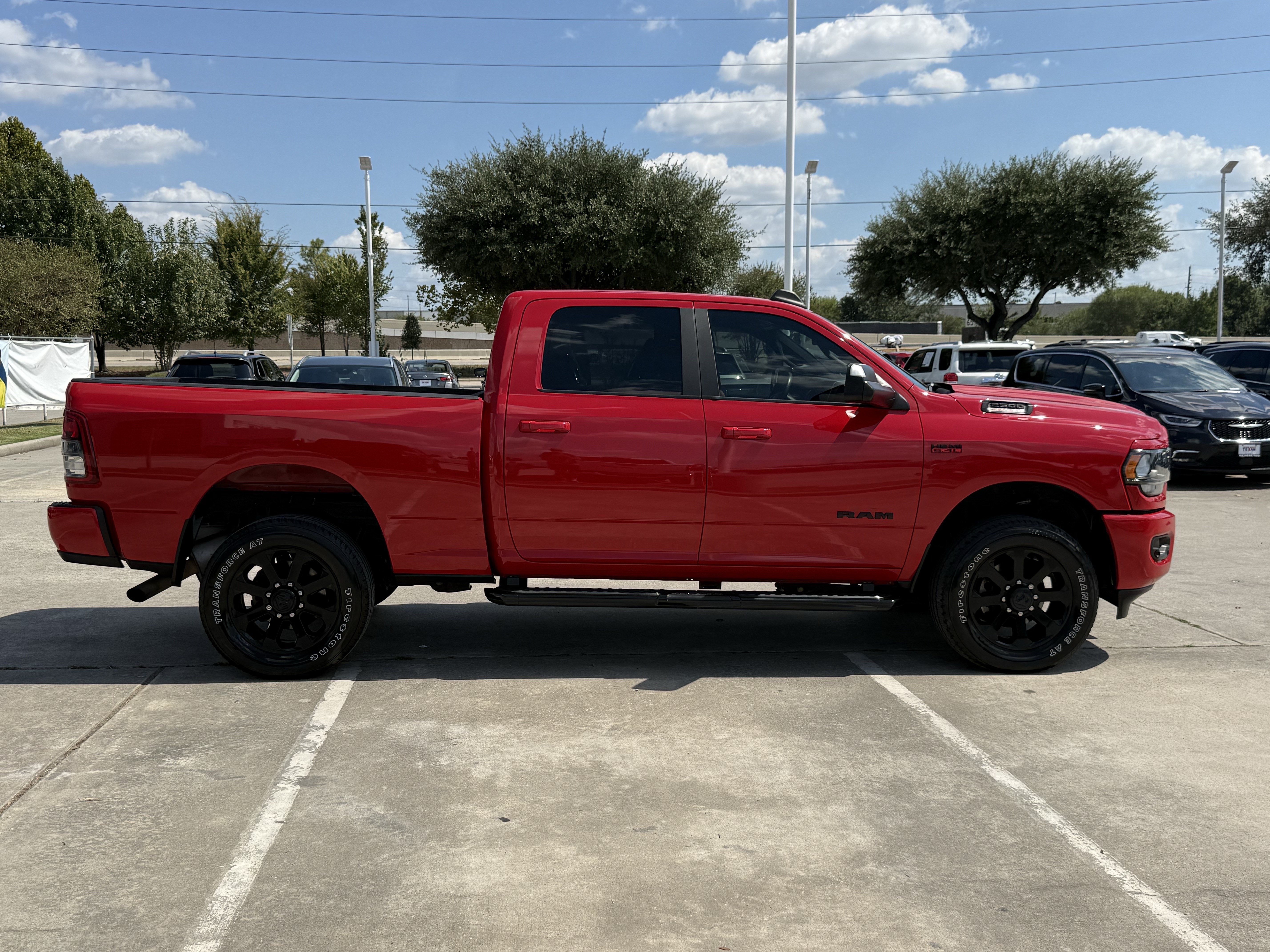 Used 2020 RAM 2500 Lone Star w/ Night Edition AWD/4WD image 3