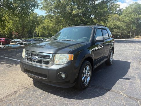 Used 2011 Ford Escape XLT w/ 202A Rapid Spec Order Code AWD/4WD image 1