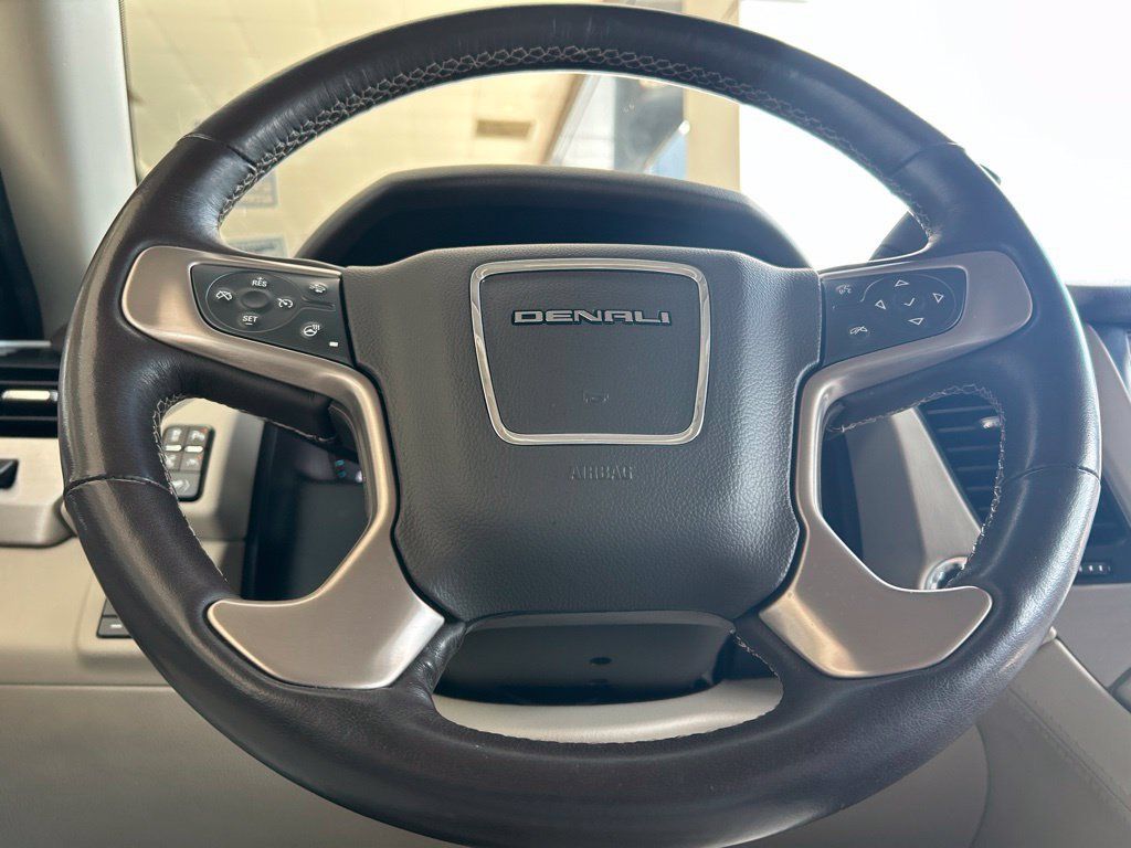 Used 2019 GMC Yukon Denali w/ Denali Ultimate Package RWD image 25