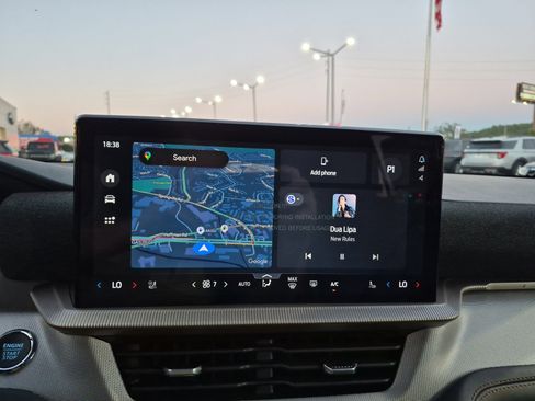 New 2025 Ford Explorer Active w/ Active Comfort Package image 33