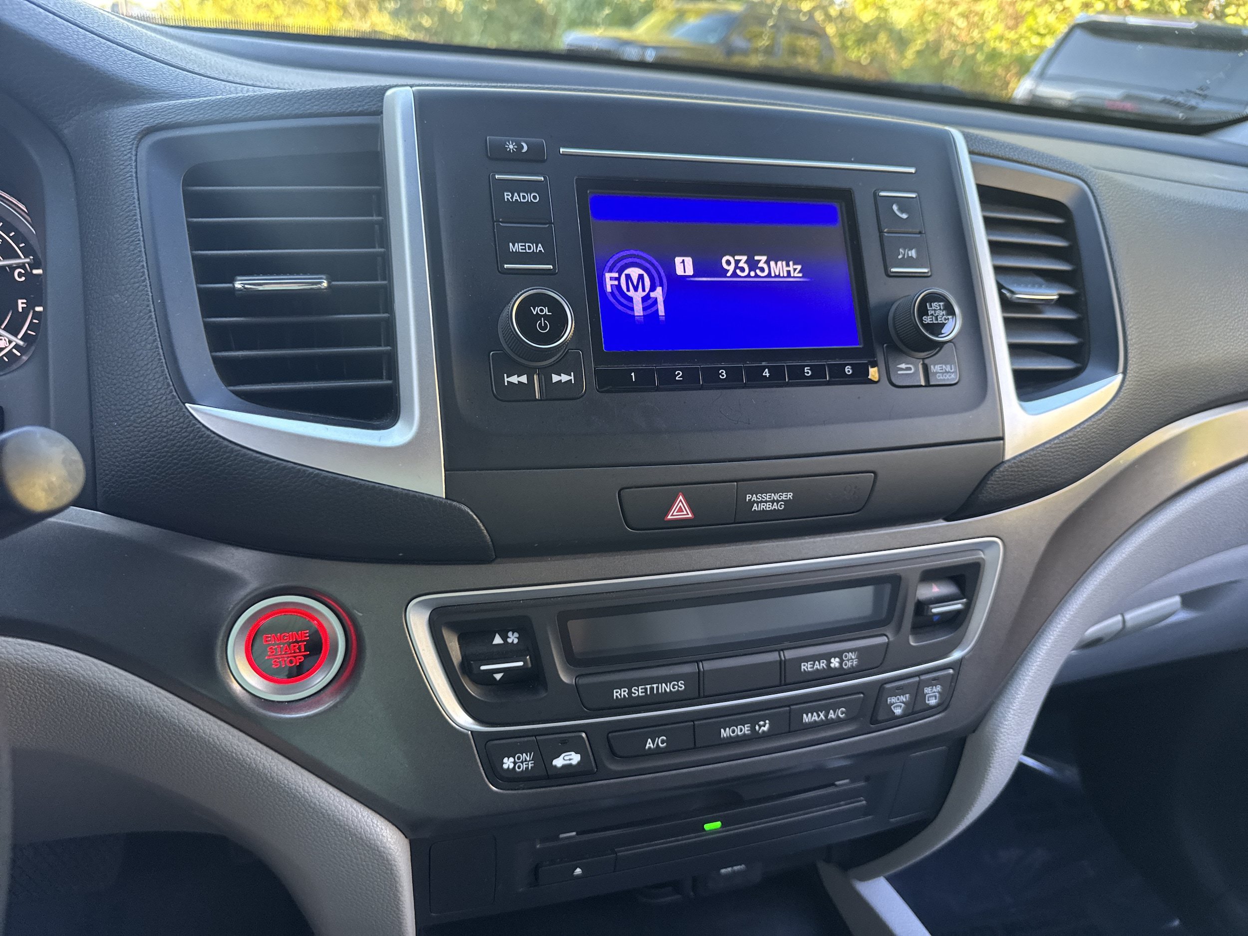 Used 2017 Honda Pilot LX image 16