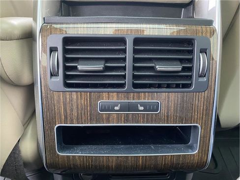 Used 2016 Land Rover Range Rover Sport HSE image 21