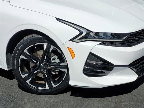 Used 2022 Kia K5 GT-Line image 9