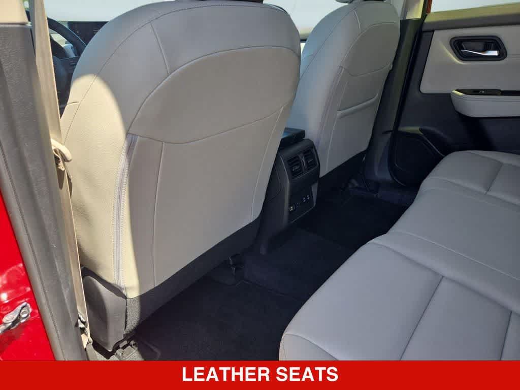 Used 2025 Nissan Rogue SL w/ SL Premium Package FWD image 17