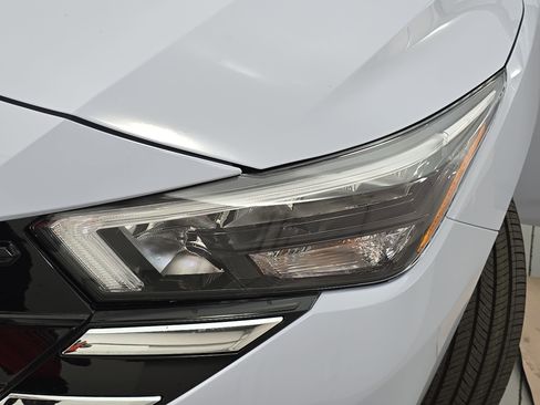 New 2025 Nissan Versa SV w/ Trunk Package image 29