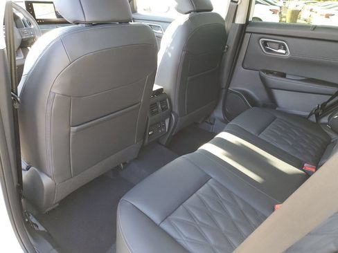 New 2026 Nissan Rogue Platinum w/ Platinum Premium Package AWD/4WD image 12