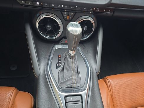 Used 2018 Chevrolet Camaro SS RWD image 18