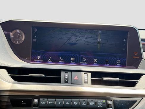 Used 2020 Lexus ES 350 Ultra Luxury w/ Accessory Package 2 FWD image 31