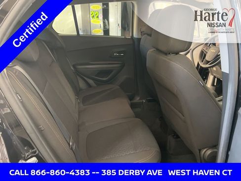 Used 2022 Chevrolet Trax LS w/ Tint and Cruise Package image 32