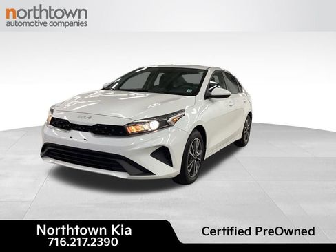 Certified 2023 Kia Forte LXS image 1