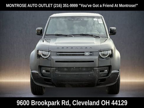 New 2026 Land Rover Defender 110 X-Dynamic SE image 8