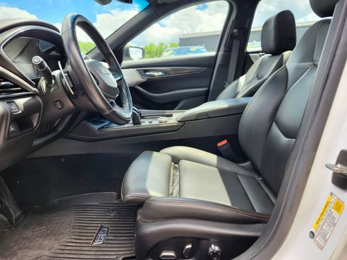 Used 2022 Cadillac CT5 V w/ LPO, ONYX Package AWD/4WD image 18