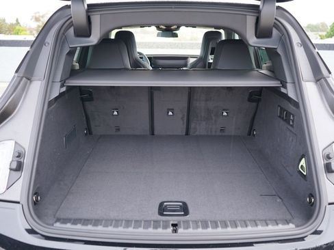 New 2026 BMW iX xDrive60 image 17